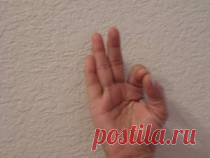 Вы не поверите, что последует за этим, если подержите руку в этой позиции!