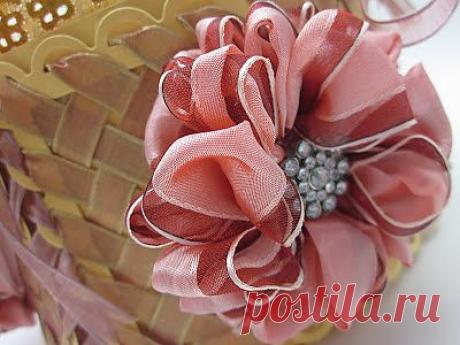 BEADZ: May Arts Ribbon Design Team Round 2