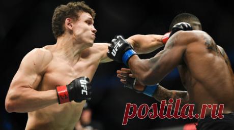 «Хочу, чтобы меня ценили за качественные бои, а не за болтовню»: Копылов — о треш-токе, поясе UFC и схватке Павловича. Необязательно оскорблять соперников и упоминать их родственников, чтобы стать популярным в мире смешанных единоборств. Об этом в интервью RT заявил Роман Копылов, одержавший четыре победы подряд в UFC. Он напомнил, что Хабиб Нурмагомедов, Забит Магомедшарипов и Фёдор Емельяненко добивались успеха без треш-тока. Боец средней весовой категории также рассказал о подготовке…