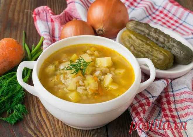 Как сварить рассольник с перловкой и солеными огурцами