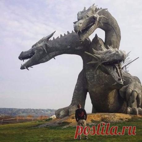 Змей Горыныч в семейном парке развлечений «Кудыкина гора» в Липецкой области. Бывали там?