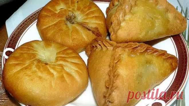 10 самых популярных блюд татарской кухни 6 ноября отмечается День Конституции Республики Татарстан. Сегодня в городах и районах проходят торжественные мероприятия — это один из главных праздников республики. Предлагаем окунуться в атмосферу праздника, приготовив блюда татарской кухни.