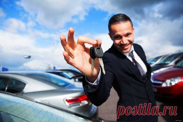 🚘4 фразы, которые должны настораживать при покупке авто б/у🚨 | Авто-Центр | Яндекс Дзен

Мы меняем машины как перчатки. Автомобиль давно уже стал средством передвижения. Поэтому большинство людей ищут подержанные авто, которое можно использовать и через пару лет продать. Но тут они сталкиваются с одной немаловажной проблемой – как обезопасить себя при покупке, на что обратить внимание, чтобы вам не «впарили» автомобиль, который через месяц тупо встанет на оживленной трассе?