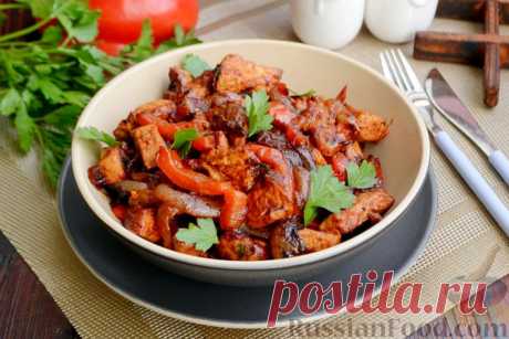 Рецепт: Жареная индейка с болгарским перцем на RussianFood.com