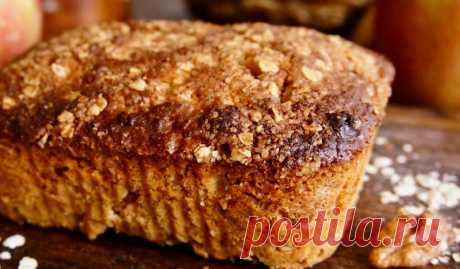 Яблочный хлеб с овсянкой, корицей и орехами