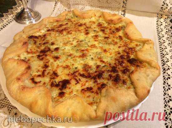 Картофельно-грибной пирог с брынзой и зеленью (пиццепечь Принцесс) Осталось от ужина картофельное пюре и в холодильнике болтались слабо маринованные опята и последняя порция теста по рецепту Джейми Оливера, которое я делала в пятницу. Решила провести эксперимент. Вот рецепт теста с сайта #128279; : 1 кг хлебной муки класса 00 или 800 гр хлебной муки класса 00 и 200