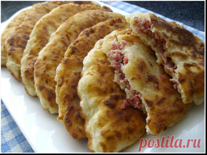 Сырные лепешки с начинкой из ветчины