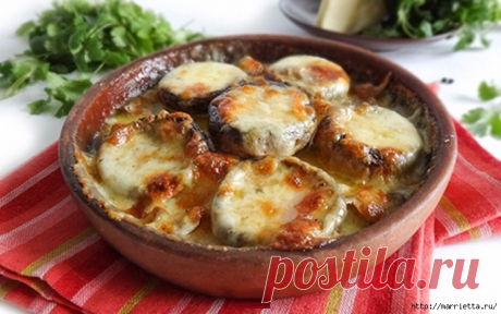 Грибы с сулугуни в кеци