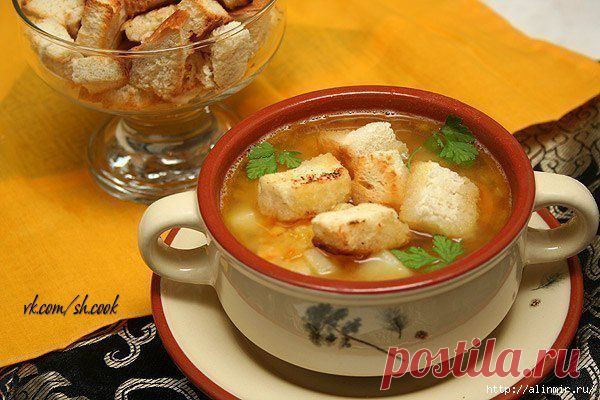 ГОРОХОВЫЙ СУП с копченостями и гренками