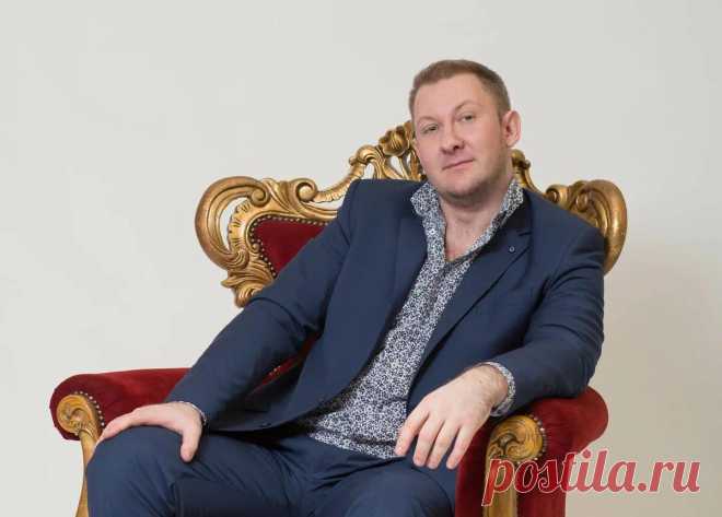 Как искоренить внутрикорпоративные интриги? И при чем здесь муравьи?
🤔 Знаете, как устроен мир муравьев? Я, когда прочитал, даже подумывал купить муравьиную ферму… 👉 Существует теория, что когда (и если) произойдет глобальный катаклизм, и на Земле начнется вымирание всего живого, — то самыми приспособленными окажутся два совершенно противоположных по социальному строю вида: крысы и муравьи. Муравейник, на мой взгляд, — это прототип идеальной компании […]
Читай дальше на сайте. Жми подробнее ➡
