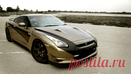 Nissan GT-R