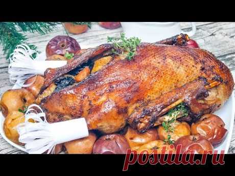 РОЖДЕСТВЕНСКИЙ ГУСЬ В ДУХОВКЕ С ЯБЛОКАМИ
