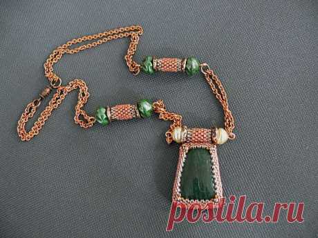 Кулон &quot;Крепостная стена&quot; | biser.info - всё о бисере и бисерном творчестве