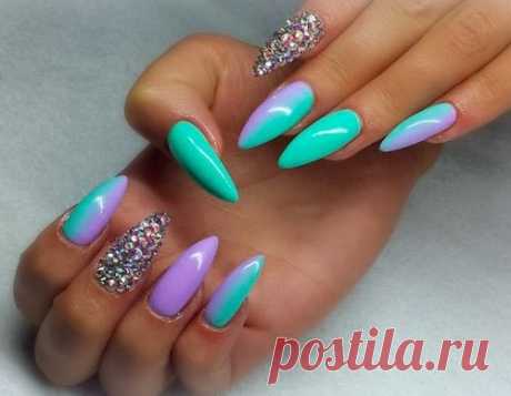 Stiletto nails