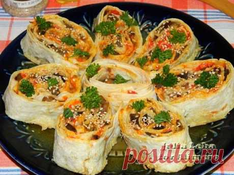 👌 Рулеты с баклажанами, рецепты с фото Вкусный рецепт Рулеты с баклажанами, пошаговый, с фото и отзывами 👍 Рецепт рулета, Блюда из лаваша, Закуски для фуршета, Холодные закуски, Блюда из яиц, Рецепты с баклажанами, Блюда из моркови