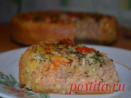 Пирог с мясом и сладким перцем.