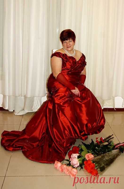 заказать выкройку на свой размер можно по ссылке http://latelye.ru/mod-p.php?t=0&mod=2016, выкройка стоит 28 рублей и придет на электронную почту за 5 минут