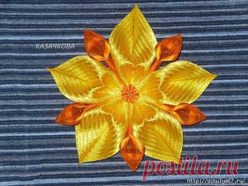 из атласной ленты