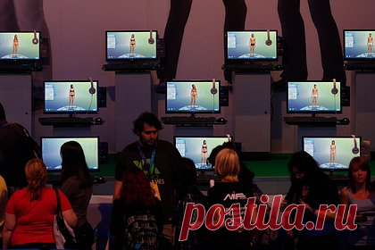 Анонсирована игра The Sims 5. EA анонсировала следующую часть игры The Sims. В ходе тематического мероприятия компания анонсировала новую часть игры серии The Sims, которая имеет кодовое название Project Rene, и объявила о начале разработки. Запланированная The Sims 5 будет доступна на всех популярных платформах, считая мобильные.