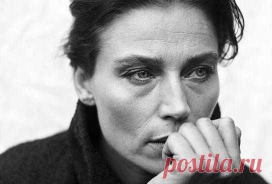 Я с тобой не разговариваю: что такое насилие молчанием
Я с тобой не разговариваю: что такое насилие молчанием  Когда большинство из нас думают о вербальном насилии, мы представляем себе крики и вопли, но правда в том, что самое токсичное насилие – тихое и безмолвное. Когда моя мать злилась или была недовольна, она начинала вести себя так, будто меня просто нет. В такие моменты я […]
Читай пост далее на сайте. Жми ⏫ссылку выше