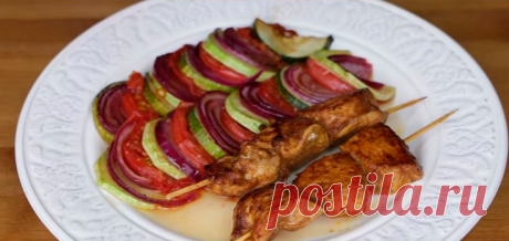 Куриные шашлычки с овощами