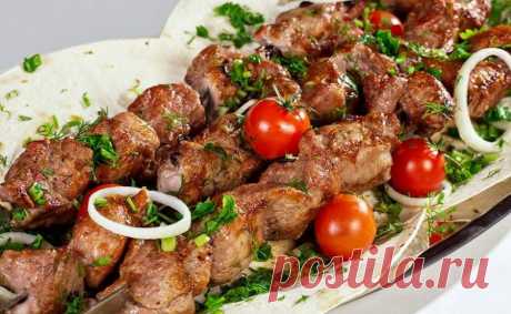 Как вкусно мариновать шашлык из свинины, чтобы размягчить мясо и придать ему изумительный аромат