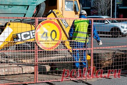 Россиян предупредили о возможных авариях из-за износа сетей отопления. Подготовку инженерной инфраструктуры к отопительному сезону по России оценили ниже 3,79 по пятибалльной системе. Данные с учетом опроса ресурсоснабжающих и управляющих компаний собрала организация «ЖКХ Контроль». Выявлено отставание от графиков при подготовке жилого фонда к подаче тепла, изношенность коммуникаций.