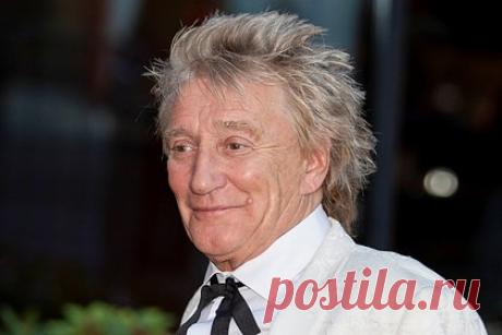 Знаменитый рок-музыкант устал от американской токсичности и решил продать дом. Знаменитый британский рок-музыкант Род Стюарт решил избавиться от роскошного особняка в Лос-Анджелесе. По словам источников, музыкант устал от «токсичной культуры Лос-Анджелеса» и собирается вернуться в Лондон. Особняк с девятью спальнями выставлен на продажу за 80 миллионов долларов.