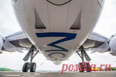 Лайнер МС-21 сможет контролировать состояние крыла. Российский пассажирский самолет МС-21 получит систему мониторинга, которая позволит контролировать состояние композитного крыла, сообщил генеральный директор Научно-инновационного центра (НИЦ) «Институт развития исследований, разработок и трансферта технологий» (ИРТ) Николай Львов.
