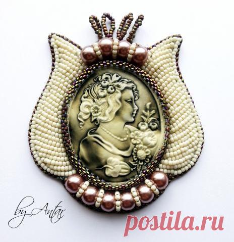 Кулон с камеей. "Нежность" | biser.info - всё о бисере и бисерном творчестве