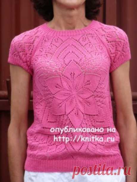 Вязаный спицами топ от центра. Работа Марины Ефименко,  Вязание для женщин Здравствуйте девочки! Под занавес лета связался топик. Как то запала на эту модель и связала. Нравиться мне вязать по кругу. Пряжа "Натуральный хлопок"