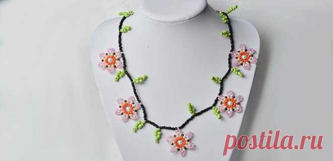 Instructions on How to Make Cheap Flower Seed Beads Necklace for Girls - Pandahall.com