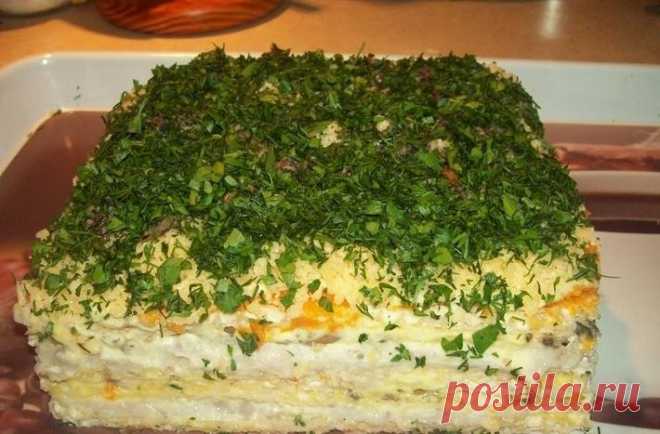 Мой салат-торт гости не могут нахвалить: уж очень вкусным он получается