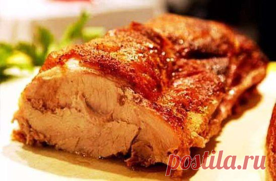 Свинина с апельсинами
Пропитавшись ароматом и соком апельсинов мясо приобретает особенный вкус и аромат, оно словно тает во рту.
Рецепт на сайте:  http://nyamka.stihovka.ru/svinina-s-apelsinami.html