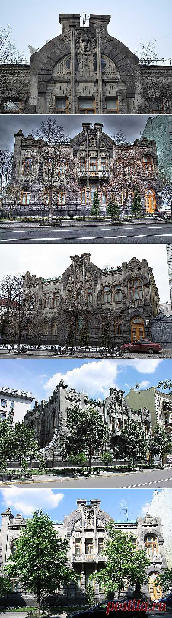 Дом плачущей вдовы в Киеве