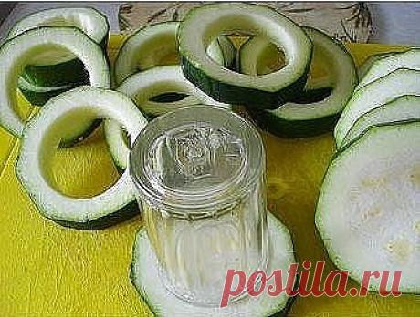 Кабачки с мясом в кляре. Просто, полезно и вкусно.