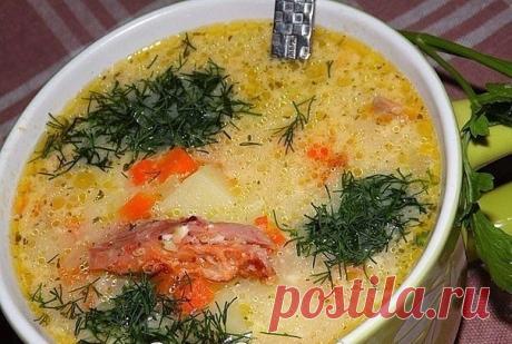 Подборка первых блюд 

1. Ароматный супчик с копчёной курицей и плавленным сырком

копчёный окорочок - 300 гр 
плавленный сыр - 3 стол ложи (у меня виола )
картошка - 3 шт 
морковь - 1 шт 
репчатый лук - 1 шт 
зелень укропа - для подачи 
соль и специи - по вкусу 
растительное масло - для жарки 
Сварить окорочок ,вынуть из бульона разобрать на волокна и переложить обратно в бульон 
Далее добавить нарезанный кубиками картофель и мелко нарезанную морковь (или натёртая на тёрк...