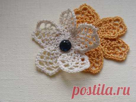 Ирландское кружево. Цветок "крыло бабочки" Irish lace https://youtu.be/RA5xPcpqzbc Элемент ирландского кружева - цветок, вязаный крючком. Мотив для ирландско...