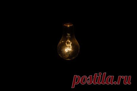 Более 180 тысяч ростовчан остались без света из-за ледяного дождя. Режим повышенной готовности введен в Ростове-на-Дону, Аксае и Белокалитвинском районе.