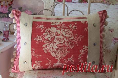 Подушки в винтажном и шебби-шик стиле от Antique Rose Designs.