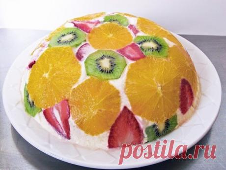 торт фруктовый