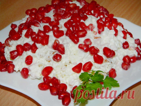 Рецепт - Салат с сыром, копченой ветчиной и крутонами