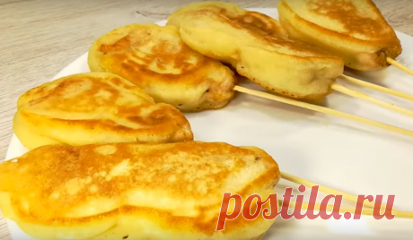 Пикантные и необычные полоски из куриного филе Предлагаем вам рецепт довольно необычной закуски. Можно готовить для семейного просмотра фильма или домашних посиделок с друзьями.Особенно закуска нравится маленьким детям, они от нее просто в восторге! Необходимые...