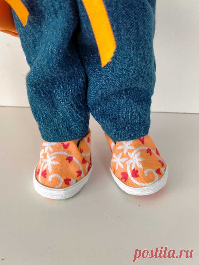 Игрушки, куклы текстильная кукла лиля купить у мастера без наценок! - DIY Рукоделие портал о рукоделии от мастеров для мастеров и не только! Просматривайте этот и другие пины на доске Куклы и игрушки пользователя Елена.
Теги
Игрушки, куклы текстильная кукла лиля.
Куклы тряпичные, авторские, интерьерные, подарки
Куколка по мотивам куклы Оксаны Чувильской, но всё таки немножко моя)) Мне хочется верить, что мы с ней подружимся))).
Все детали прошиты вручную.