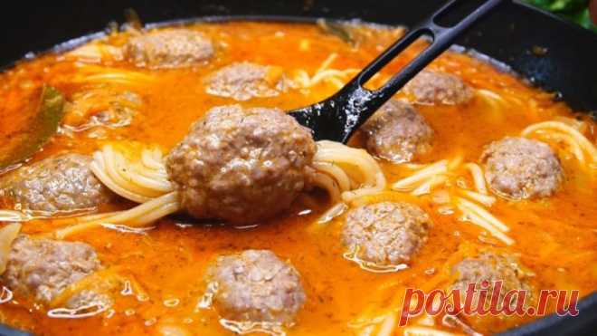 Ужин для всей семьи на каждый день: просто и быстро 
Осьминожки из спагетти и фарша. Оригинальность такого блюда покоряет и взрослых и детей. Блюдо простое, можно приготовить на обед или ужин. Осьминожки получаются очень вкусными, нежными, мягкими.

Ин…