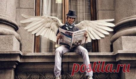 Тебя загипнотизировали с детства, что слушать свой собственный голос -  это шизофрения. А слушать учительницу, которая слушала ректора, который слушал профессора, который читал умные книжки, которые написали умные дяди, которые слушали других дядей и читали прочие книжки, написанные &quot;шизофрениками&quot;, услышавшими свой собственный голос -  это нормально, это истина. / Основы бизнеса