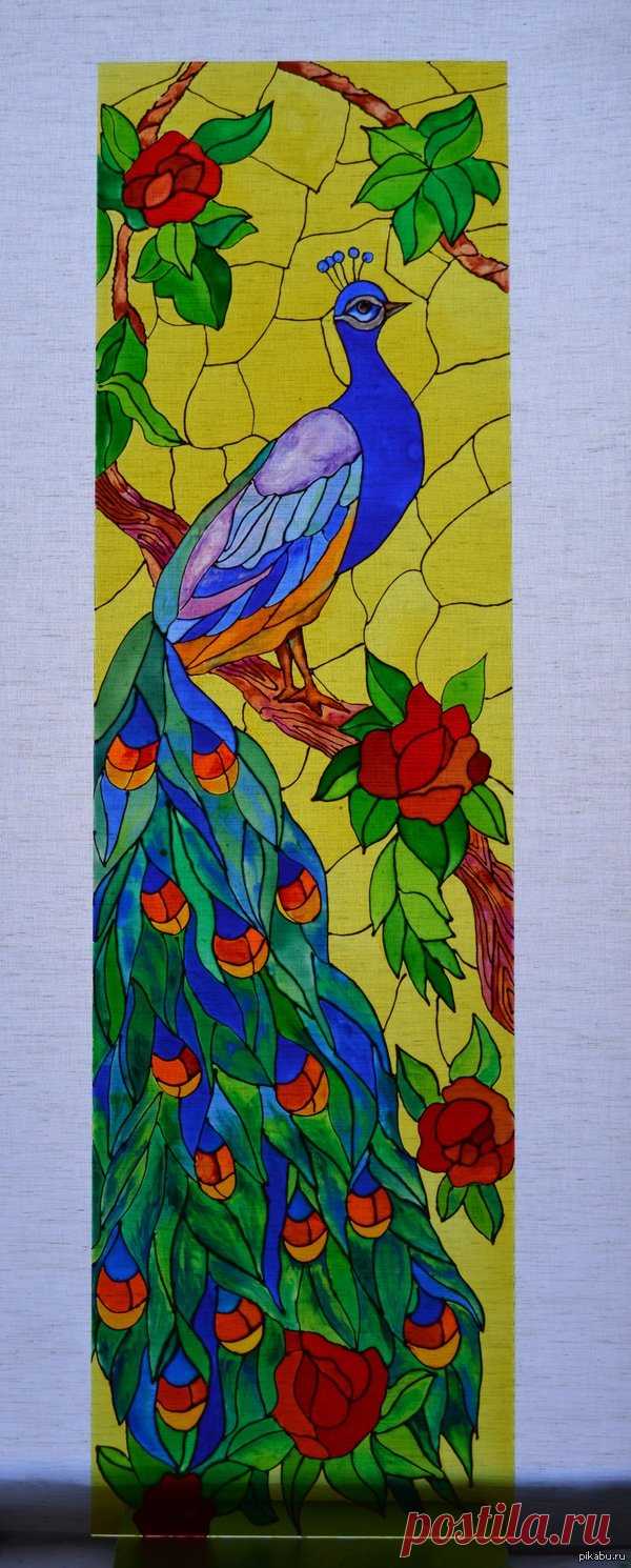 «А вот и новый витраж на ваш суд. стекло+акриловые краски. прошу не судить строго. если кто-то даст профессиональную оценку скажу 