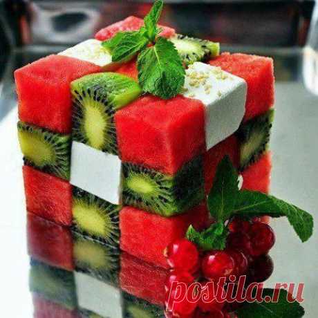 Rubik watermelon cube \o/  |  Amanda Lauber приколол(а) это к доске summer dinner party