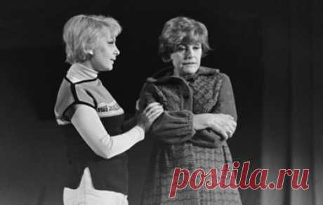 Умерла актриса фильмов Рязанова и Гайдая Нина Агапова. Ей было 95 лет