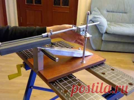 Устаревшая точилка для ножей от Робинзона. Knife sharpening system for old  from Robinzon.